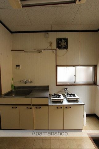 呉市 1階建 築62年の内装写真