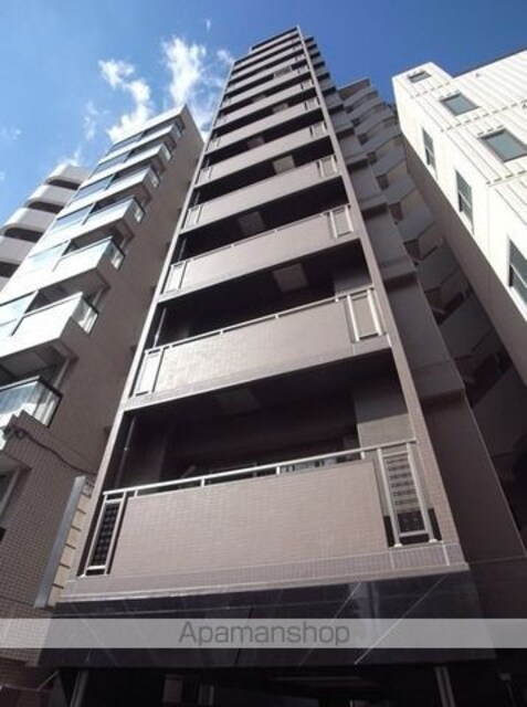 東京都新宿区左門町[1R/25.67m2]の外観