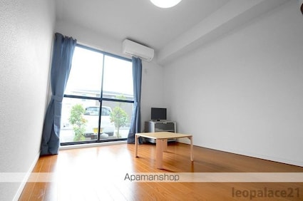 レオパレス東原[2DK/49.68m2]のリビング・居間