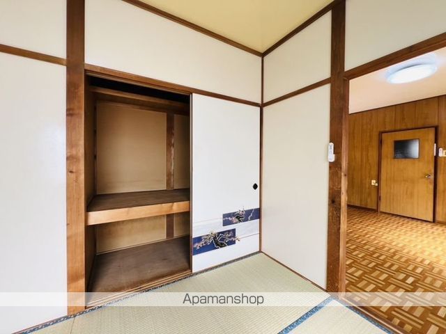中道2丁目34番貸家 D棟の内装写真