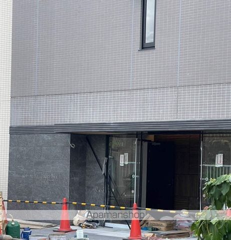 ALTERNA墨田の玄関写真