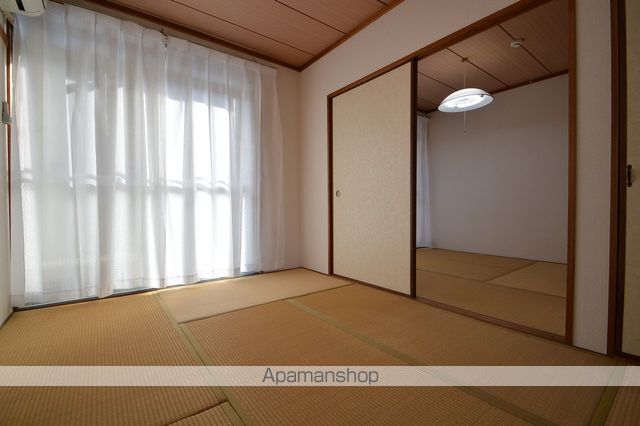 クレセントの内装写真