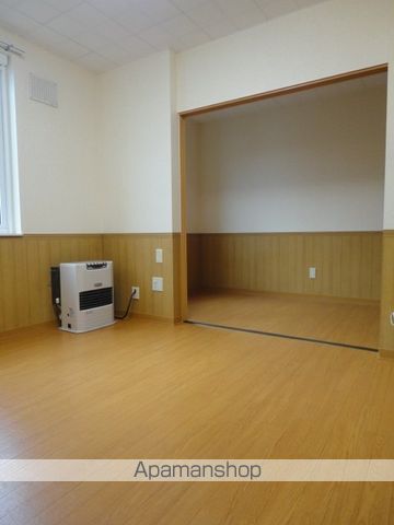 フロンティア北10条の内装写真
