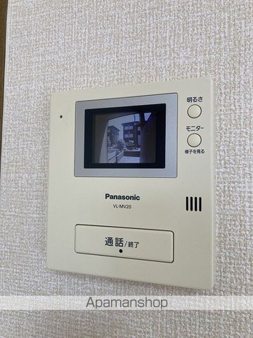 ロイヤルガーデン堀之内 Bの内装写真