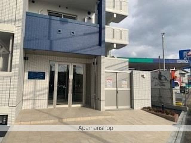 LIFEFIELD諸岡の玄関写真