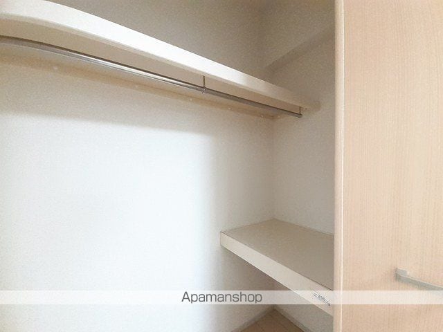 ラウレア Kの内装写真