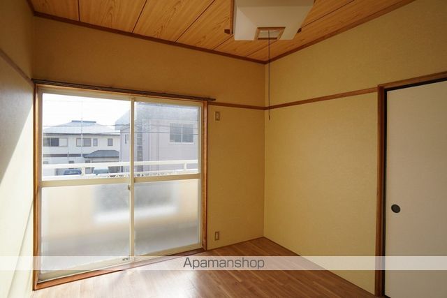 メゾン上岡田Aの内装写真