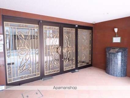 ビ・アバンス[1K/30.3m2]のエントランス