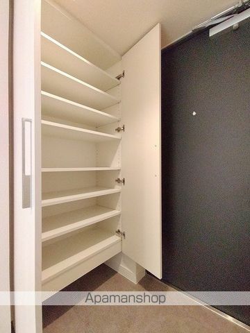 クレストコート江坂垂水町の内装写真