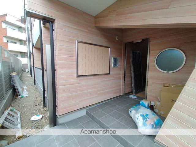 シャンテー東香里の玄関写真