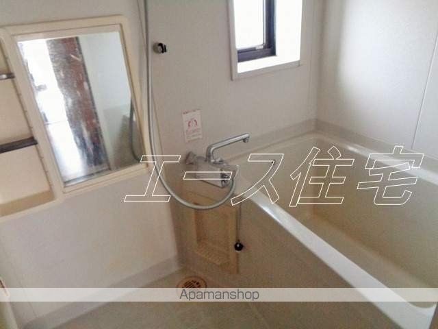 ロイヤル田坂 A棟の内装写真