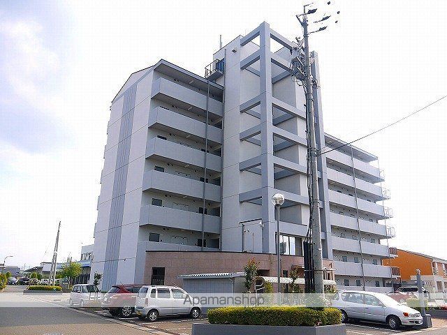 サン・ラザールの外観写真
