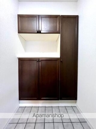 シティハイツ根津[1K/53.38m2]のリビング・居間9