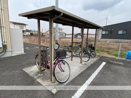 メゾン　シンシア[3LDK/65.87m2]の共用部1