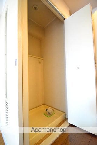 ミッションデルタの内装写真