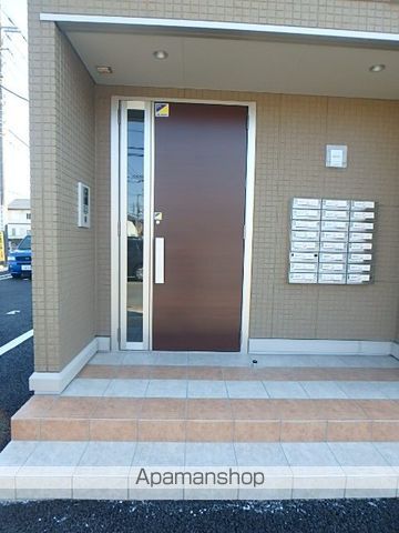 エヴァーラスティング桶川の玄関写真
