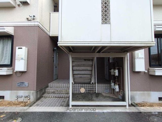 モントンの玄関写真
