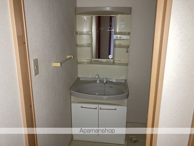 サバービア綾羅木IIの内装写真