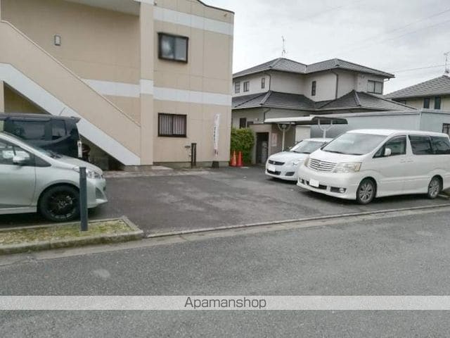 シティパラス蔵上の玄関写真