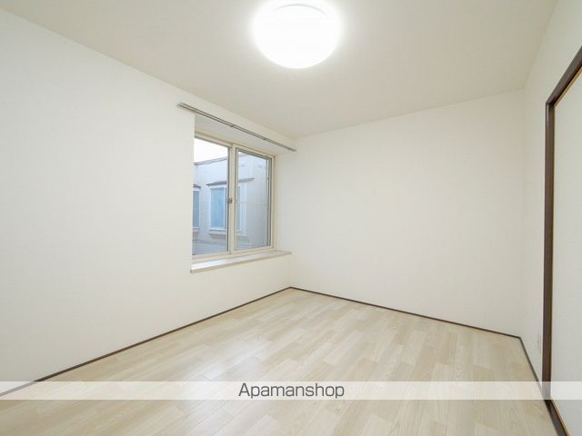 ピアコート平岡Eの内装写真