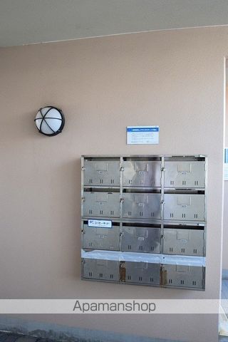 ティアラハイツ栄門の玄関写真