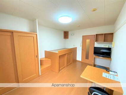 レオパレスプリマヴェーラ[1K/23.71m2]のリビング・居間1