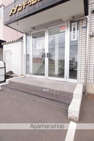 メゾンドゥジュリアンの玄関写真