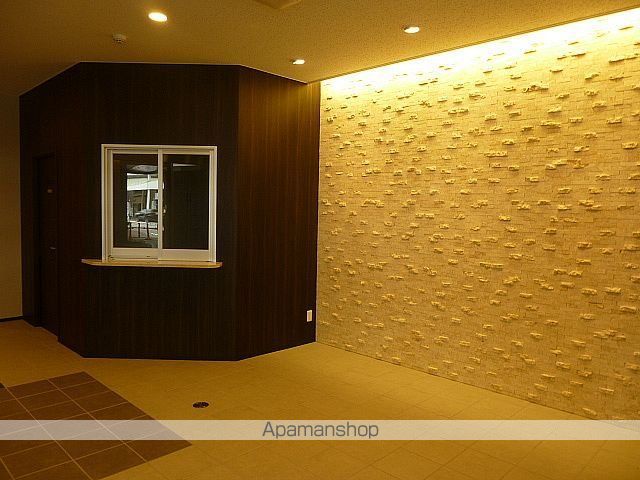 セントラルコート西町プレミアの玄関写真