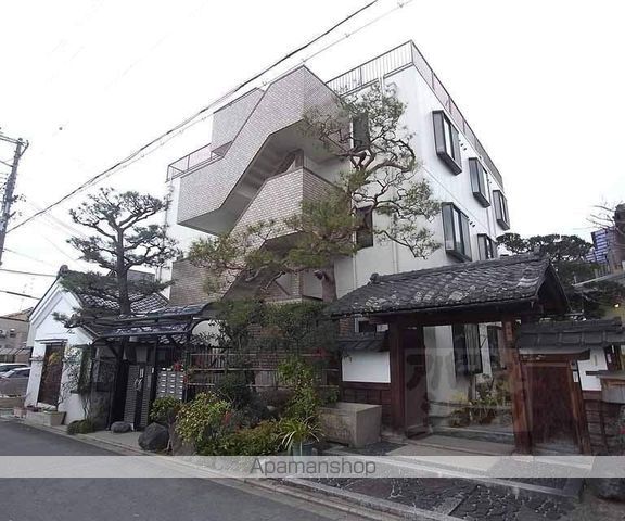 小華マンションの外観写真
