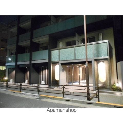 ザ・パークハビオ根岸三丁目の玄関写真