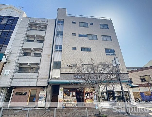 亀岡ビル