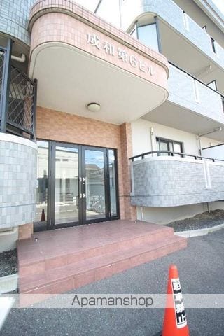 成和第6ビルの玄関写真