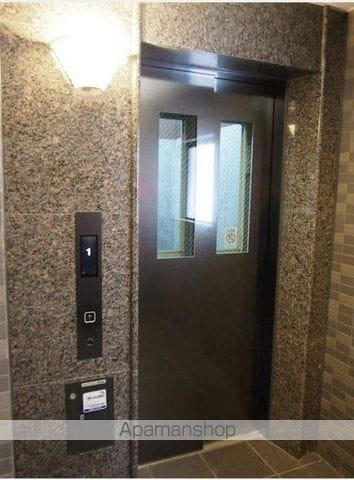 ルーブル中村橋弐番館の玄関写真