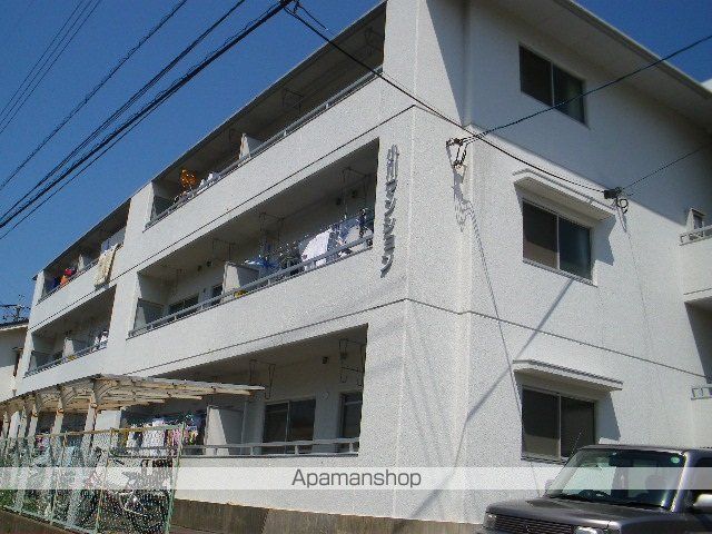 小川マンションの外観写真
