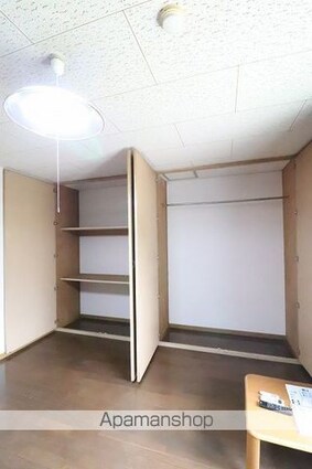 レオパレス拝島町[1DK/33.12m2]の収納