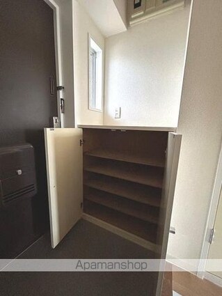 西葛西田中ビル[3LDK/66.3m2]の玄関