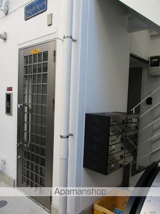 プレシャスイージス[1R/16.09m2]のエントランス2