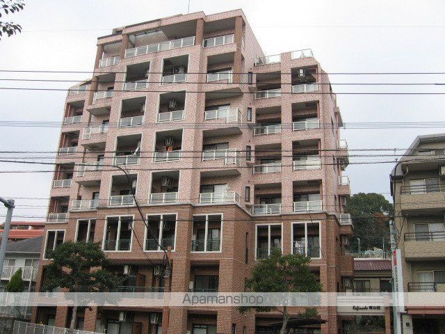 レフィナード南山荘の外観写真
