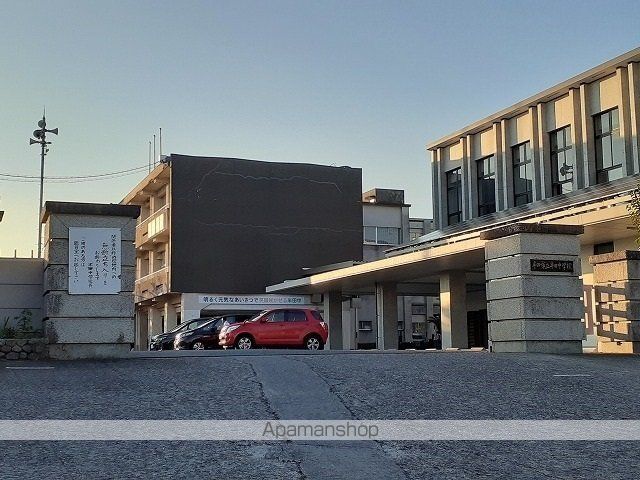 プラシードの周辺写真