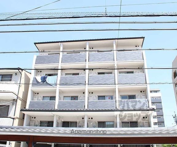 菱屋町マンションの外観写真