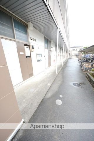 レオパレスMAISON HUIT・CINGの玄関写真