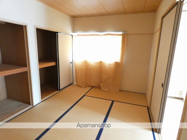 クレッシェンドの内装写真
