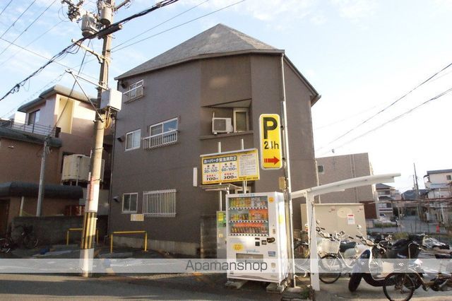メゾンモモの外観写真