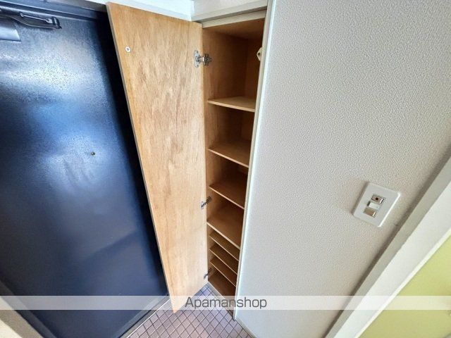 ロイヤルガーデンの内装写真