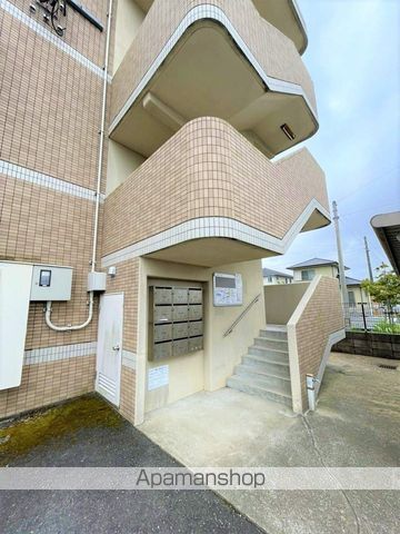 アリエス大町の玄関写真