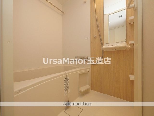 コンフォリア・リヴ大阪本町の内装写真