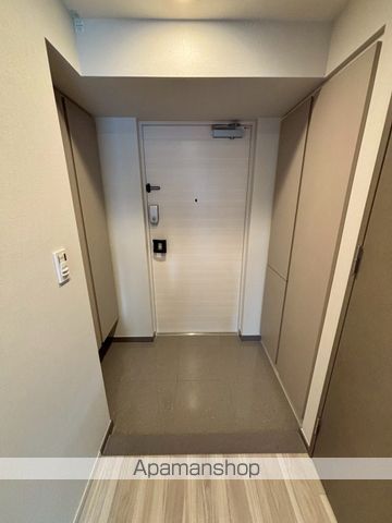 コンフォリア・リヴ北浜淡路町の内装写真