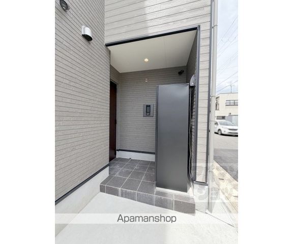 縁テラス淀の玄関写真