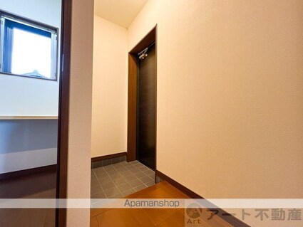 ＡＮＮＥＸ道後湯築[1LDK/44.3m2]の玄関