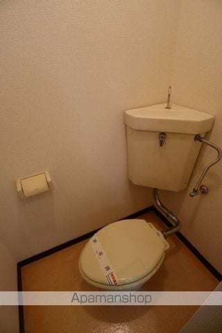 レヴール綾田A棟の内装写真